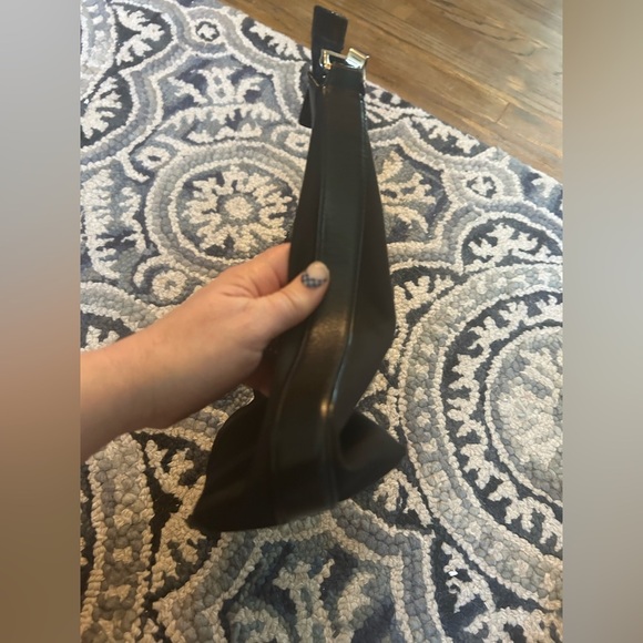 Guy LaRoche Paris Bag - Picture 4 of 10